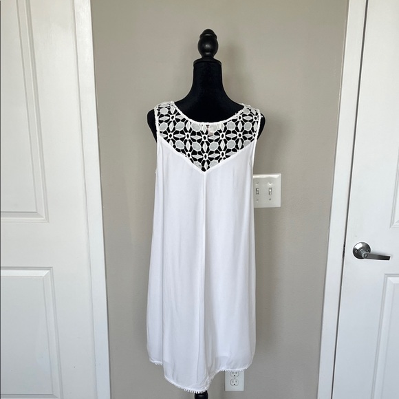 Knox Rose White Lace Mini Dress - Picture 8 of 10